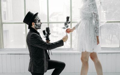 Hosting a Spooky Halloween Wedding, Yes or No?!