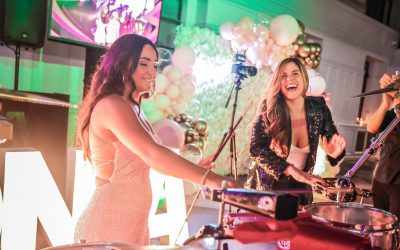 Wedding Band or DJ? Choosing the Right Music for Your Reception